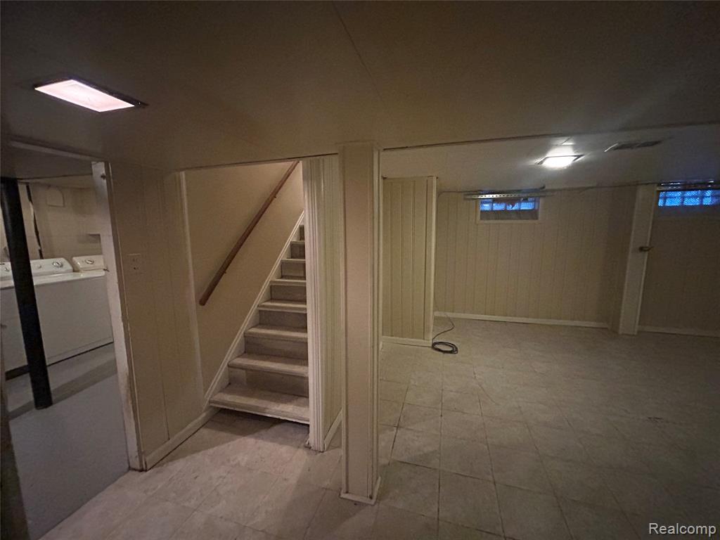 8060 HOUSE Street, Detroit, MI 48234 — Photo 39