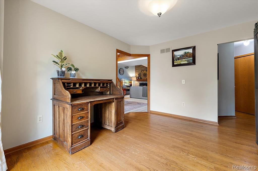 42764 Bloomingdale Drive, Sterling Heights, MI 48314 — Photo 22