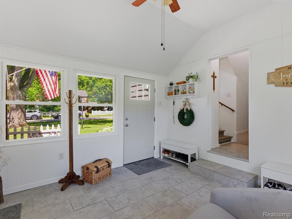 832 N 9th Street, St. Clair, MI 48079 — Photo 17