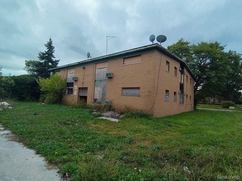 9610 WHITTIER Street, Detroit, MI 48224 — Photo 3