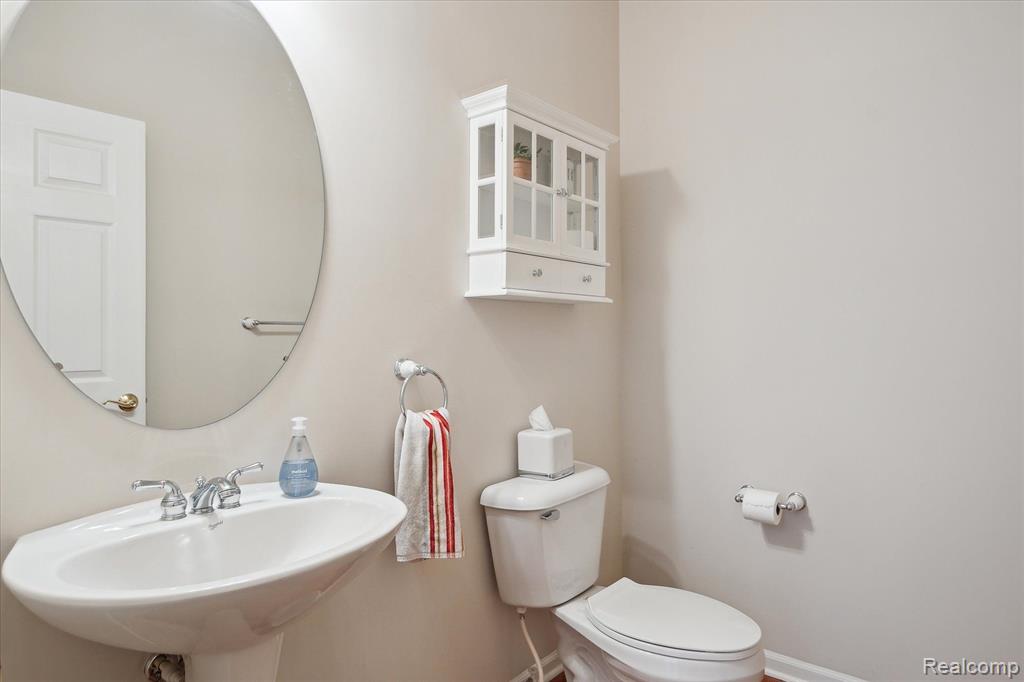 47681 SCENIC CIRCLE Drive S, 77, Canton, MI 48188 — Photo 12