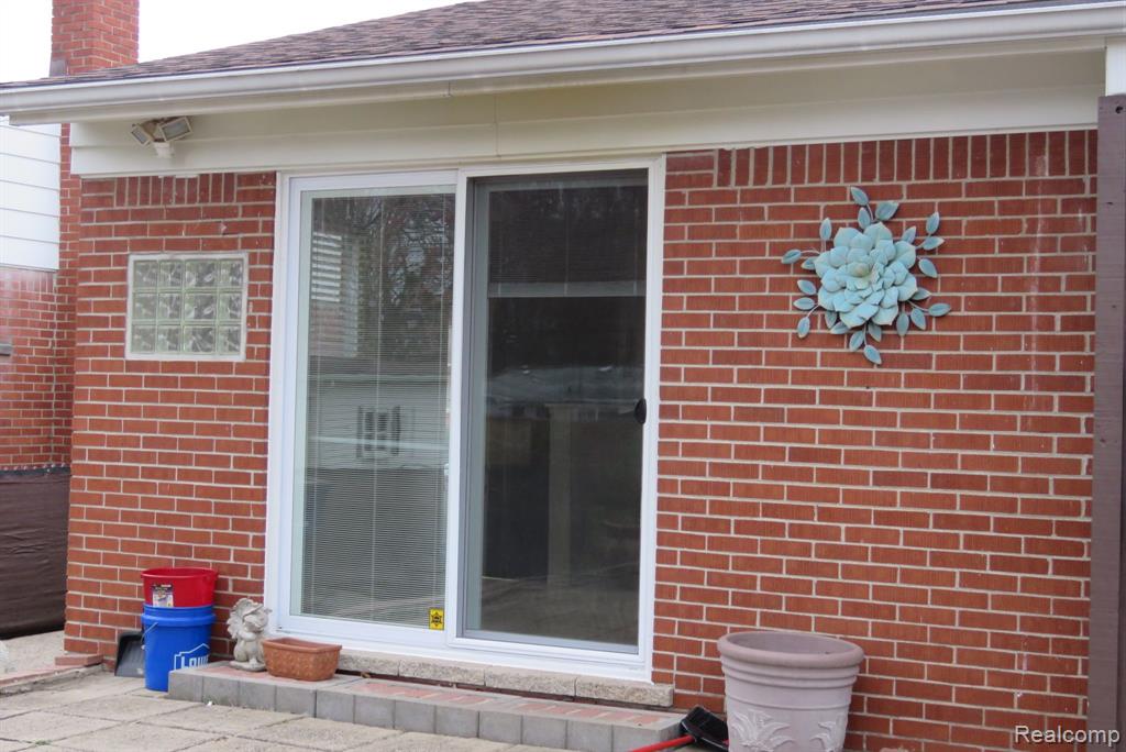 7431 HARTEL Street, Westland, MI — Photo 6