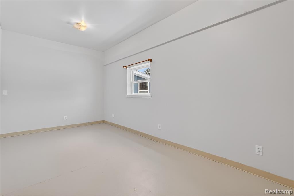 9624 Bridge Lake Road, Clarkston, MI 48348 — Photo 35
