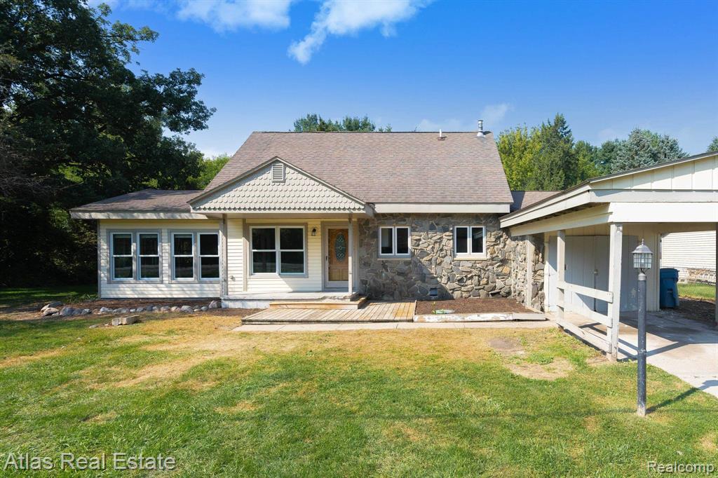 10493 Green Road, Goodrich Vlg, MI — Photo 3