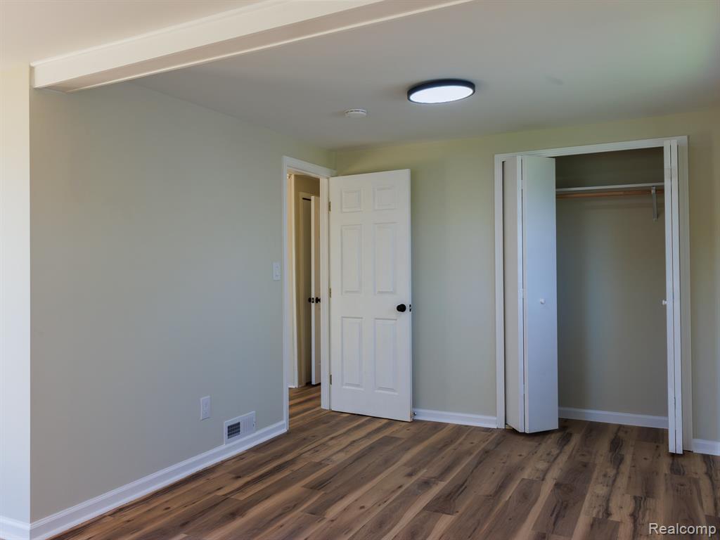 11560 Island Ct Court, Hartland, MI 48353 — Photo 14