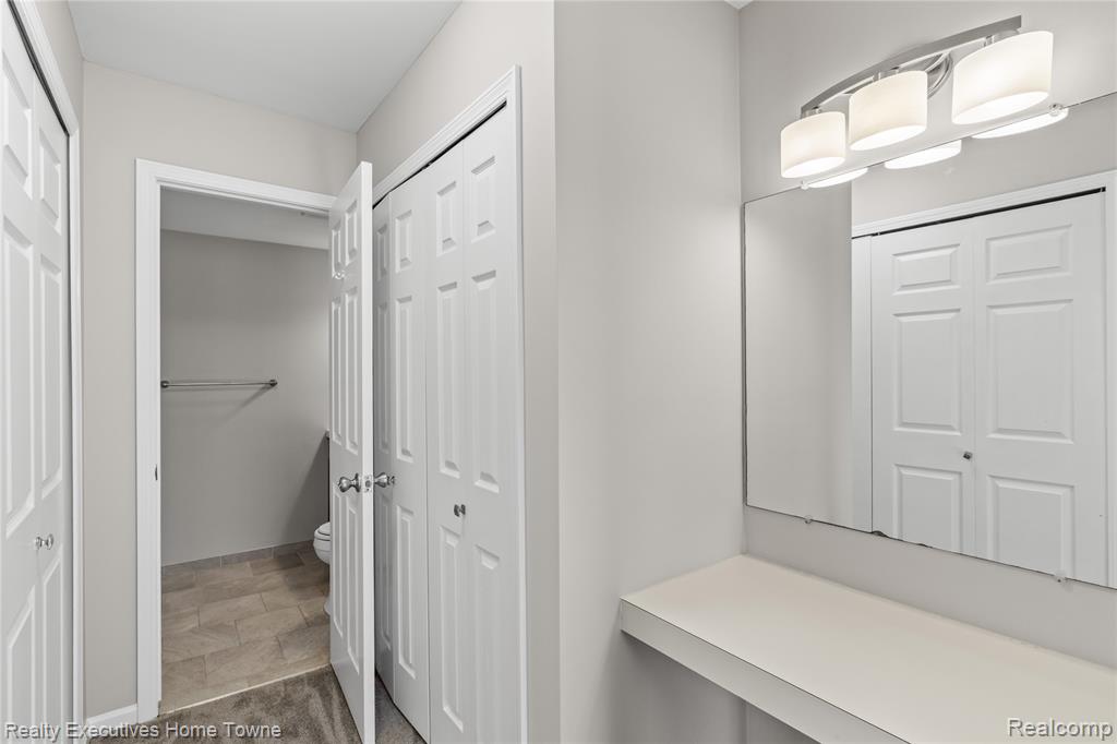 929 Country Club Drive, Saint Clair Shores, MI 48082 — Photo 16