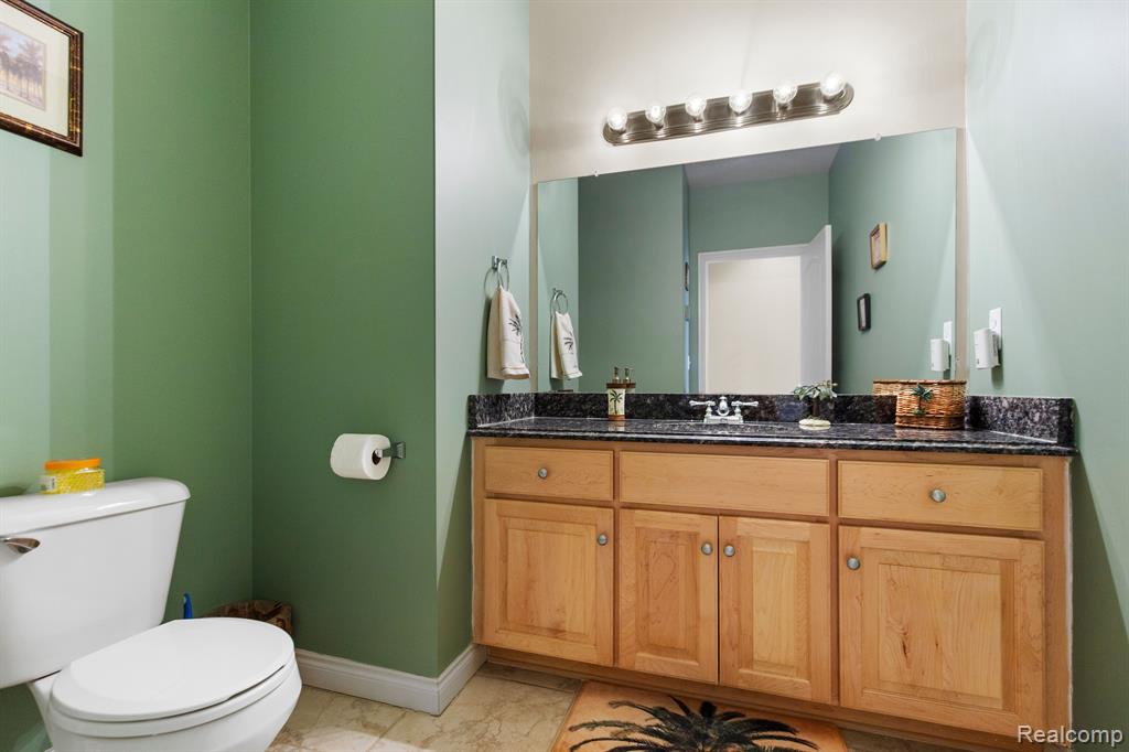 7689 BIRCH Lane, Shelby Twp, MI 48316 — Photo 16