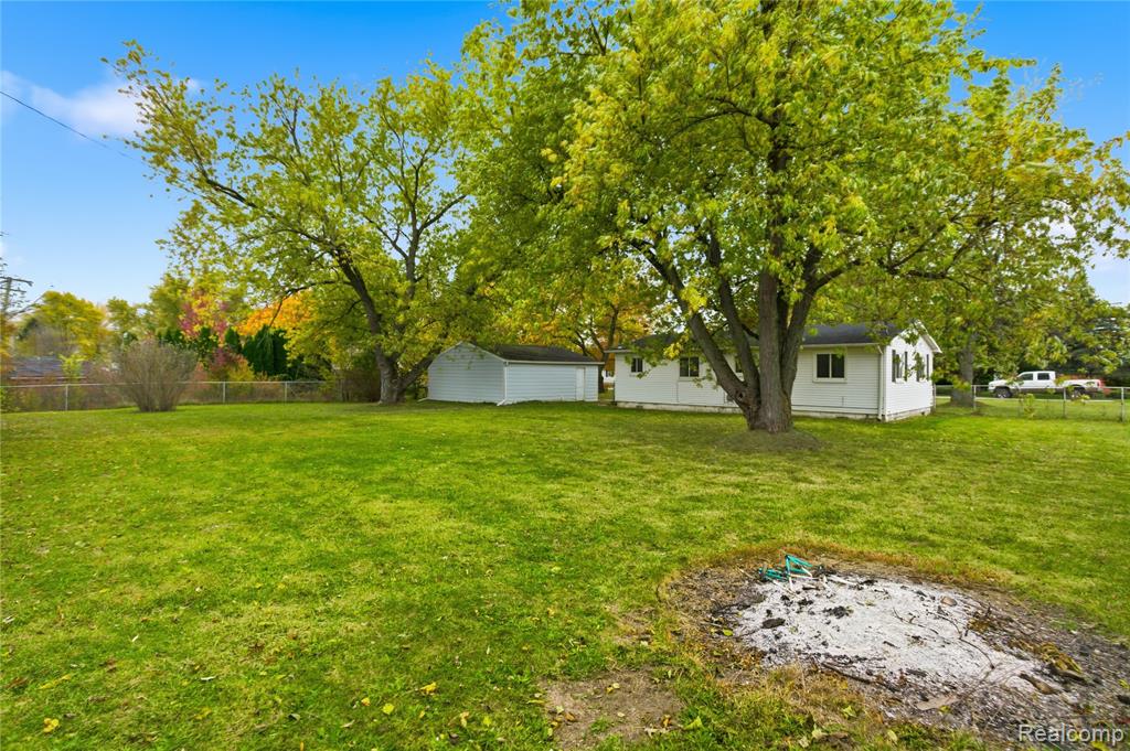 8844 Weldwood Drive, Monroe, MI 48162 — Photo 19