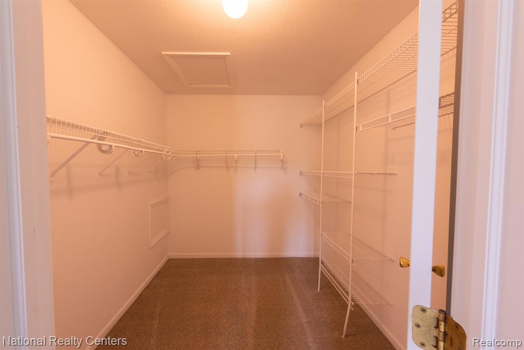 40772 WORTHINGTON Road, Canton, MI 48188 — Photo 16