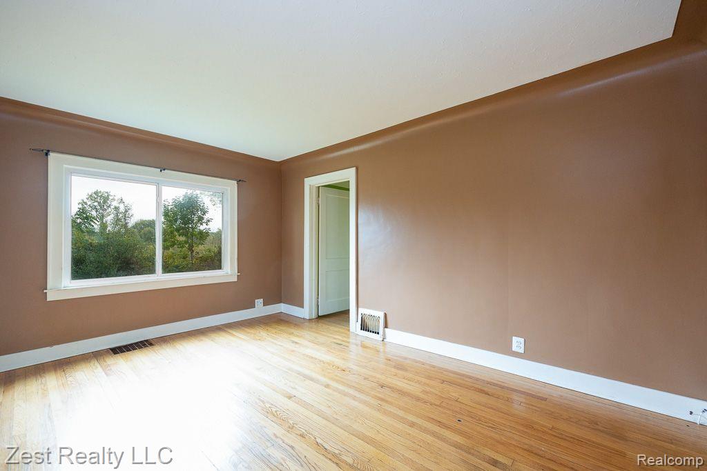 9471 PONTIAC LAKE Road, White Lake, MI — Photo 40