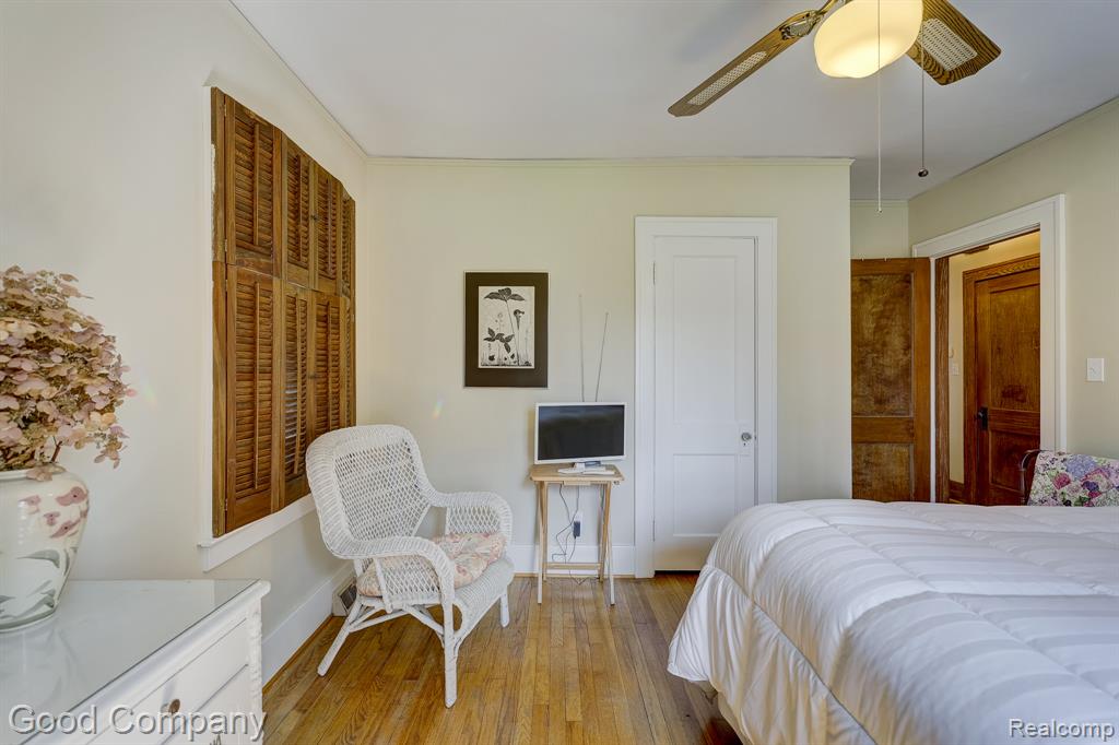 923 W 11 Mile Road, Royal Oak, MI 48067 — Photo 32