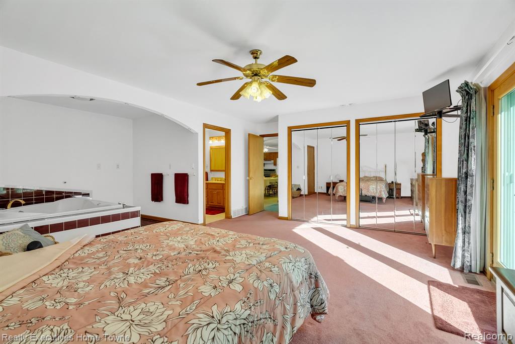 4602 Meadowlawn Drive, Fort Gratiot, MI 48059 — Photo 20