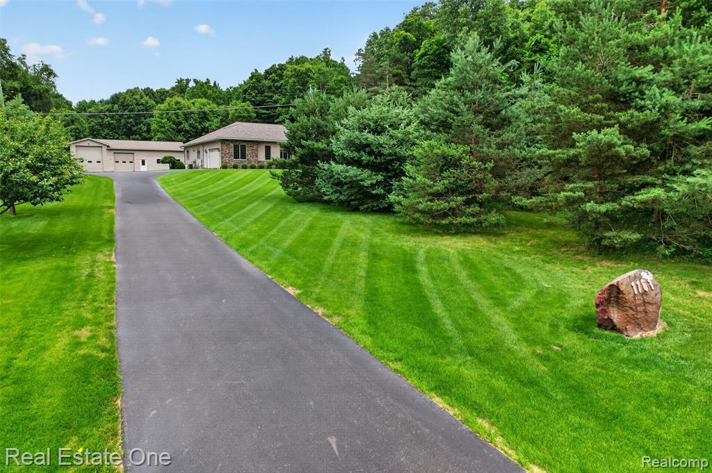 1161 Oakwood Road, Ortonville, MI 48462 — Photo 4