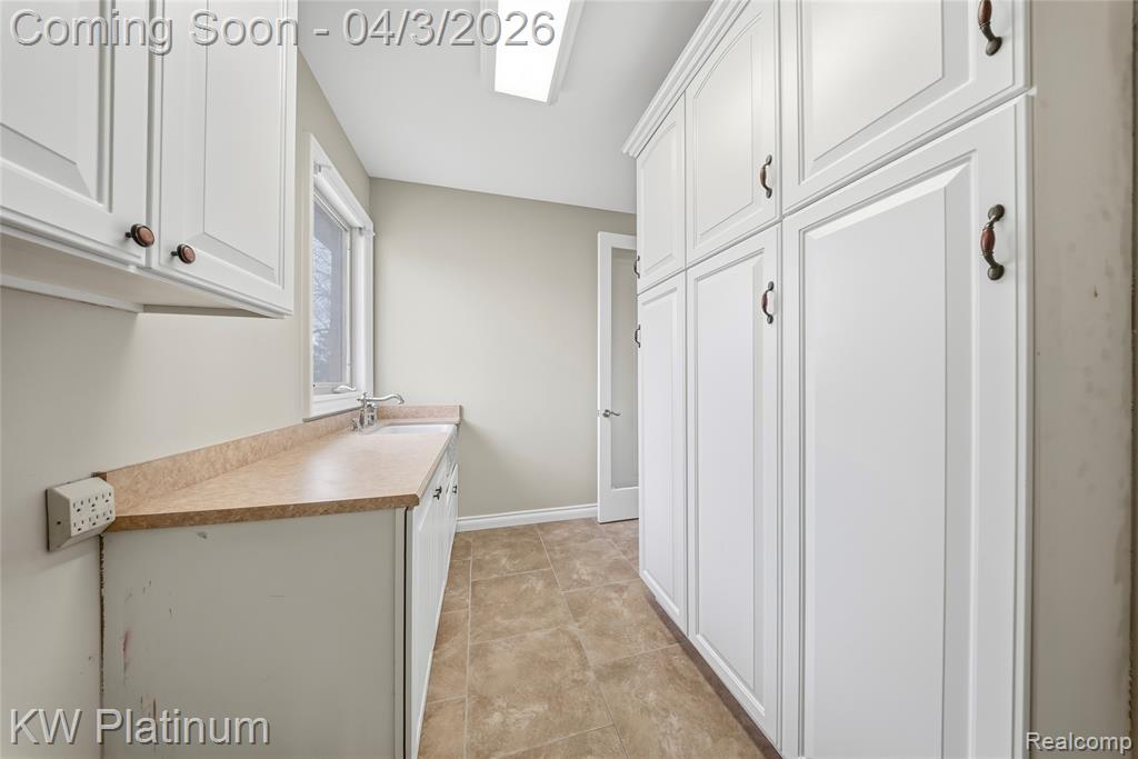 48877 Point Lakeview Drive, Chesterfield, MI 48047 — Photo 41