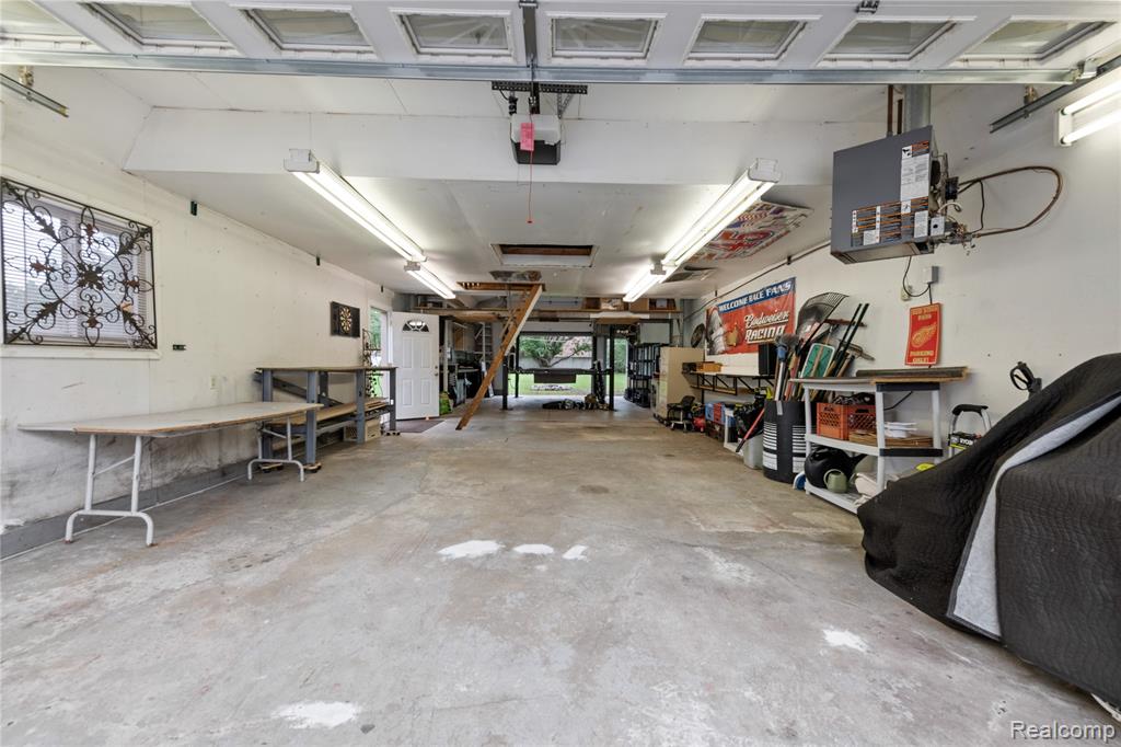 14962 Beatrice Street, Livonia, MI, 48154