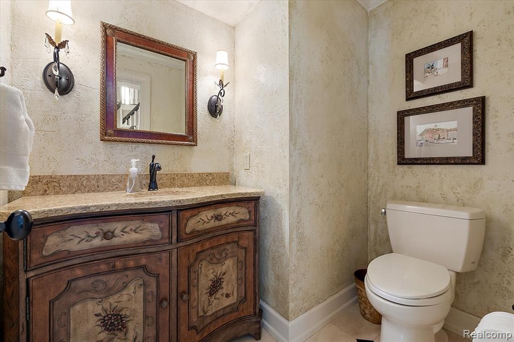 510 Hunters Crossing, Bloomfield Hills, MI 48304 — Photo 22