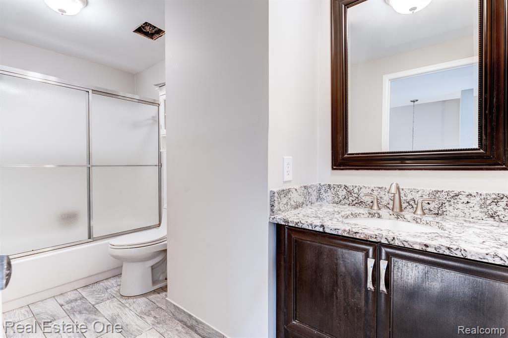 42500 LAKE SUCCESS Drive, Northville, MI 48167 — Photo 17