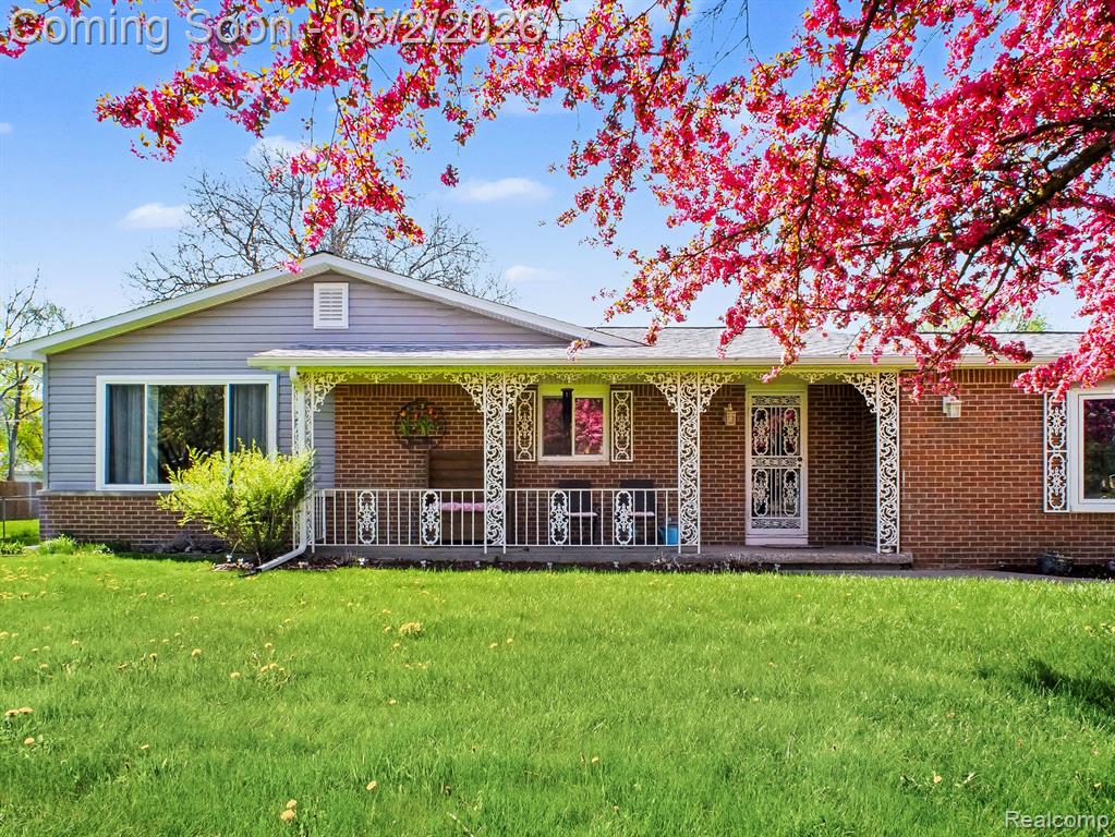 4488 Thorntree Drive, Burton, MI 48509 — Photo 3