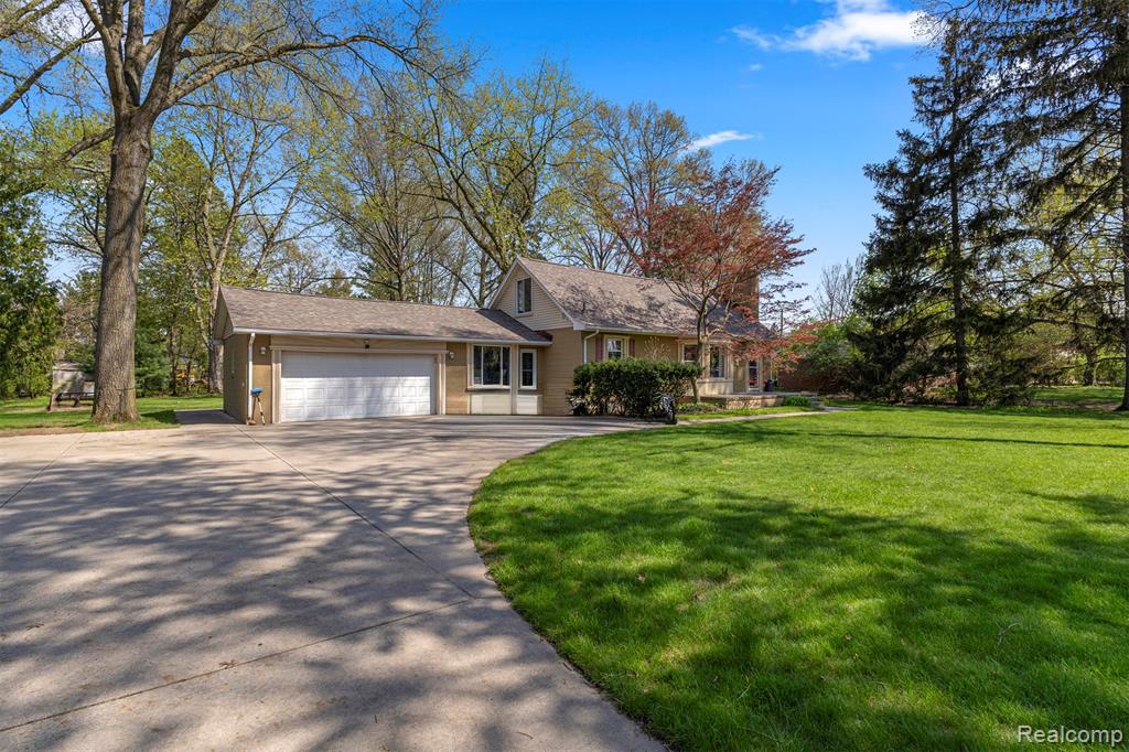 214 N Evangeline Street, Dearborn Heights, MI 48127 — Photo 11
