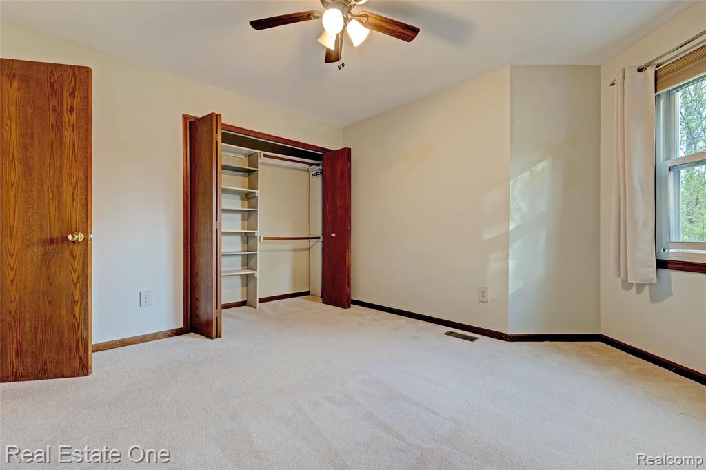 5370 Greenview Drive, Clarkston, MI 48348 — Photo 30