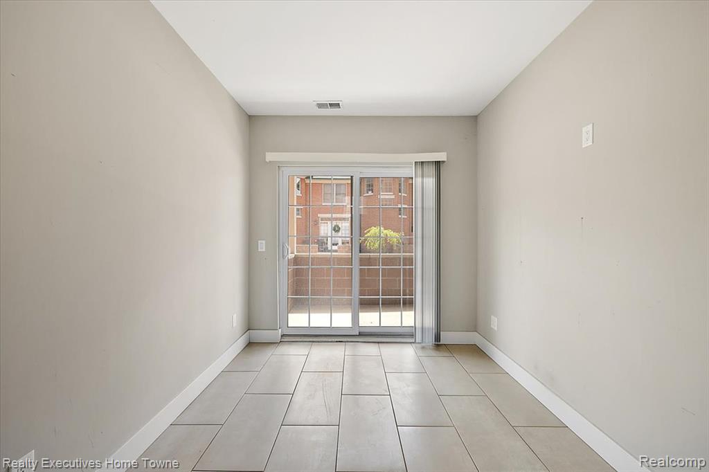 236 Erskine Street Erskine Street Unit 23, Detroit, MI 48201 — Photo 37