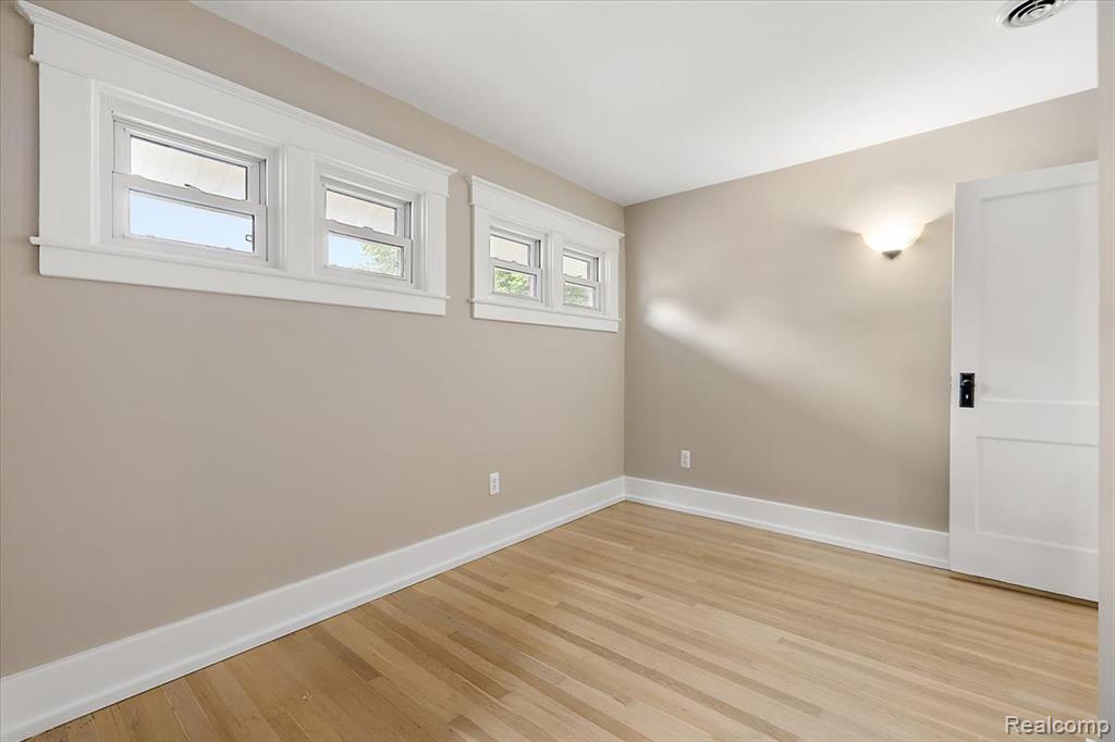 776 W LINCOLN Street, Birmingham, MI 48009 — Photo 26