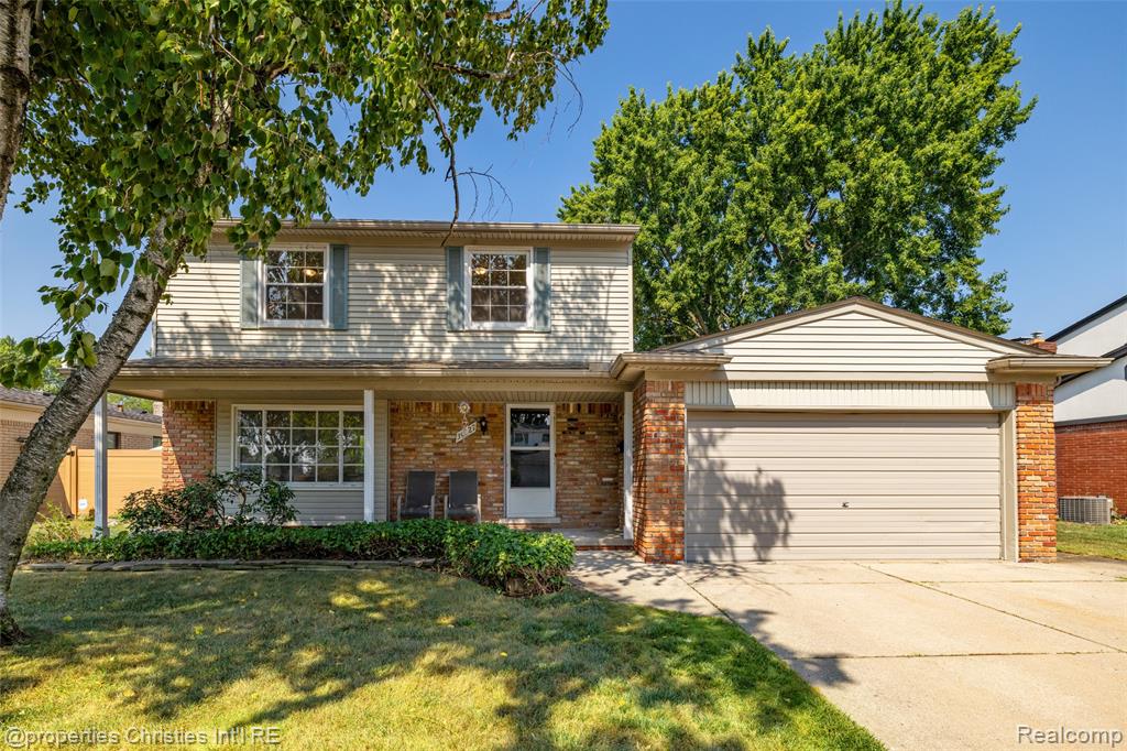 30327 Ohmer Drive, Warren, MI 48092