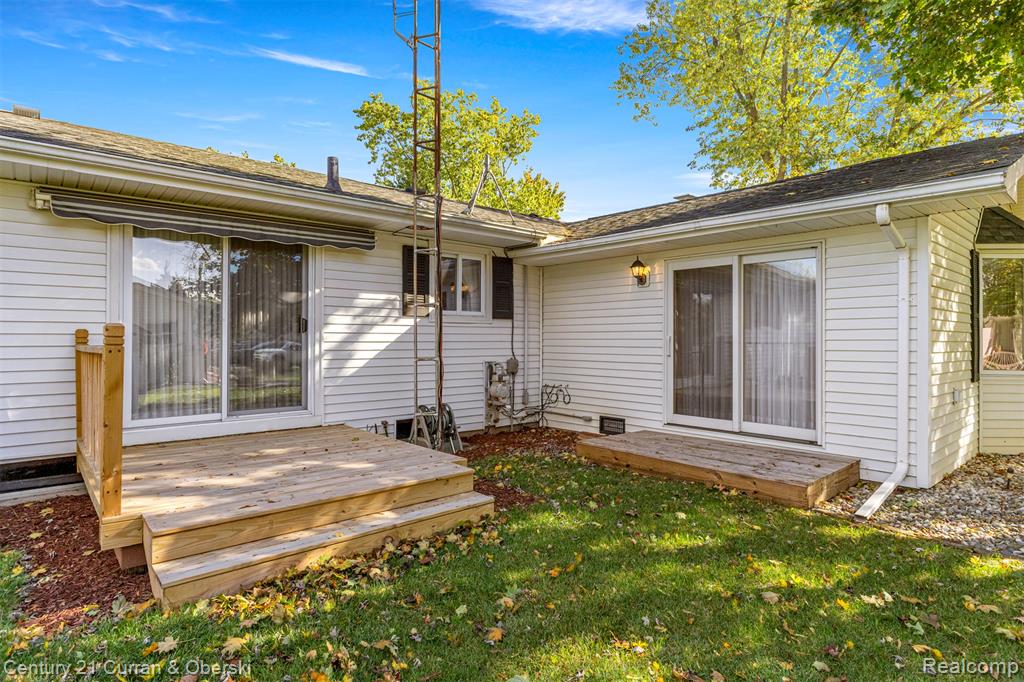 6934 COLONIAL Drive, Tecumseh, MI 49286 — Photo 15