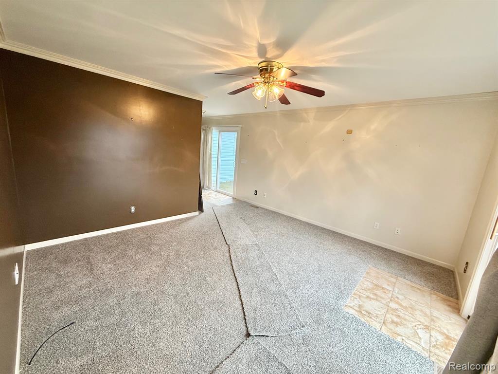 7040 Lou Mac Drive, Swartz Creek, MI 48473 — Photo 16