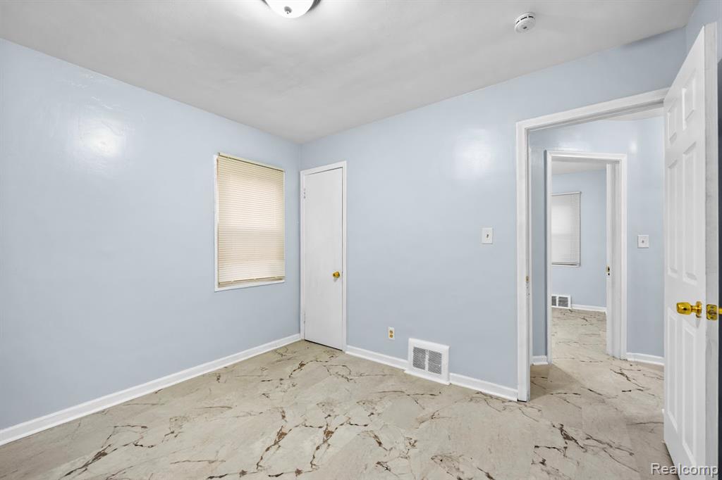 6485 Rosemont Avenue, Detroit, MI 48228 — Photo 20