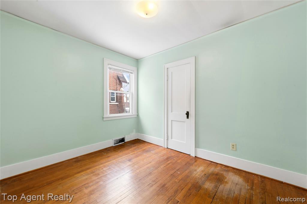 475 W Breckenridge Street, Ferndale, MI 48220 — Photo 14