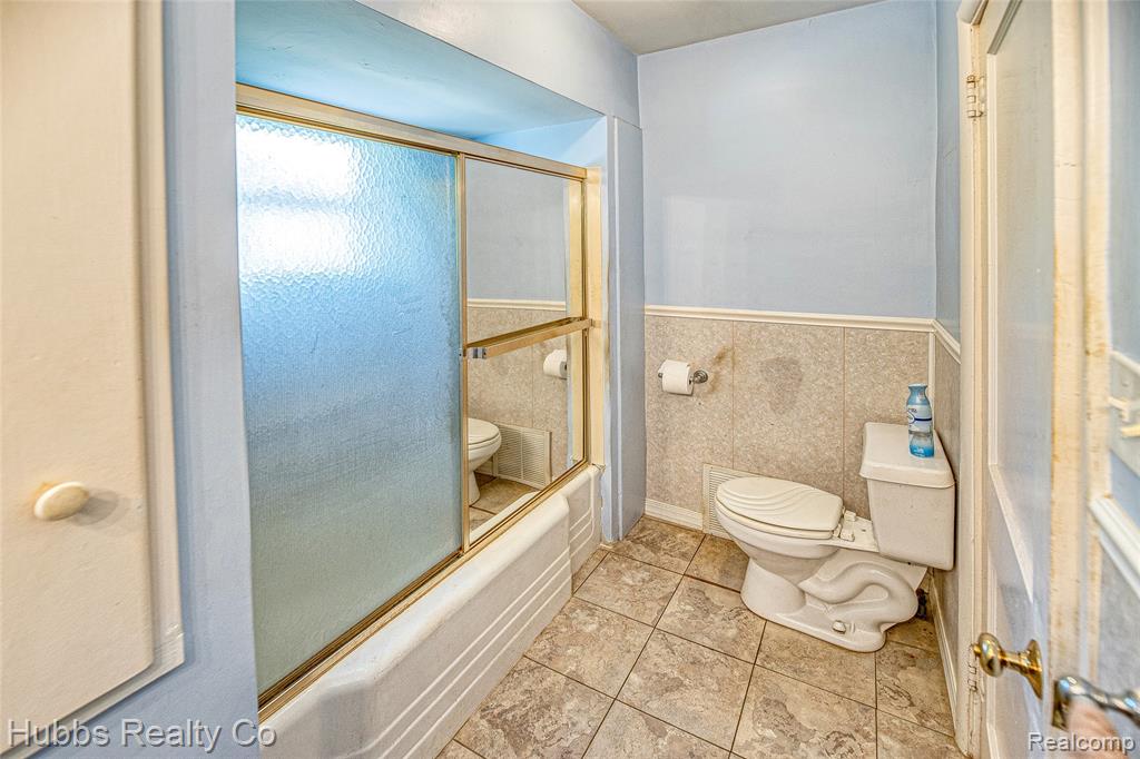 5305 Lapeer Road, Burton, MI 48509 — Photo 28