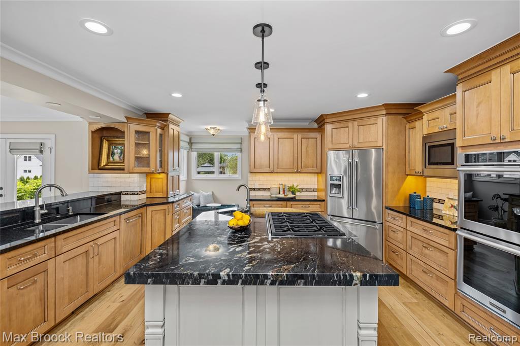 18341 Warwick Street W, Beverly Hills, MI 48025 — Photo 11