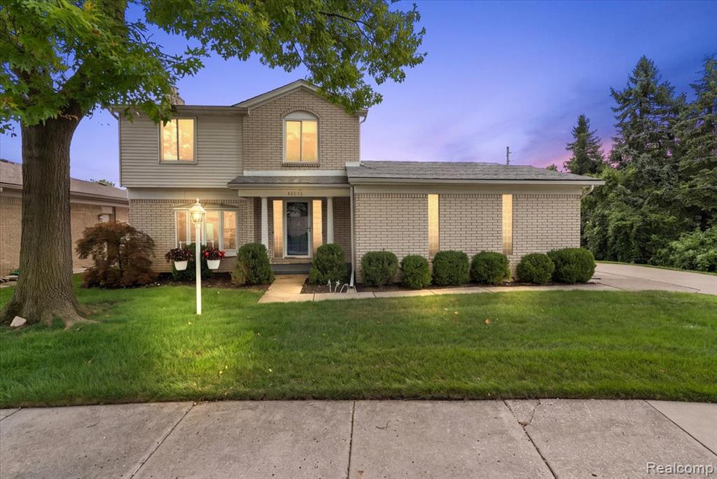 46636 E Oakwood Drive, 55, Macomb, MI 48044