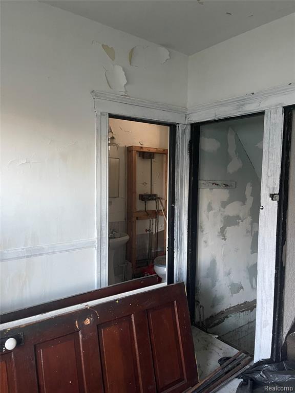 5327 Holcomb Street, Detroit, MI 48213 — Photo 19