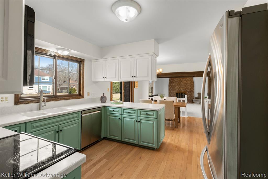 45766 PURCELL Drive, Plymouth, MI 48170 — Photo 12