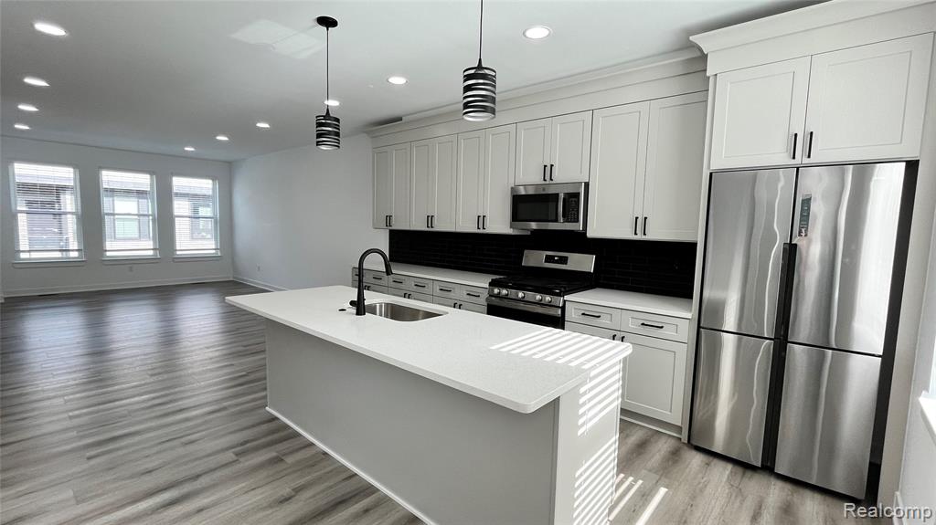 2882 SUMMERS Place, Troy, MI 48084 — Photo 11