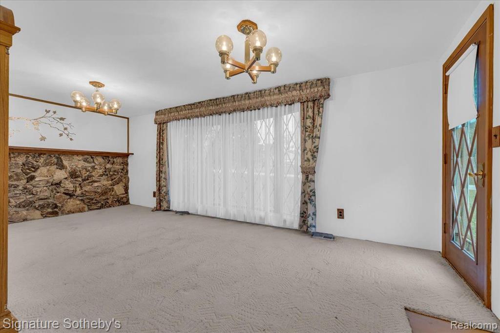 11916 Post Lane, South Lyon, MI 48178 — Photo 3