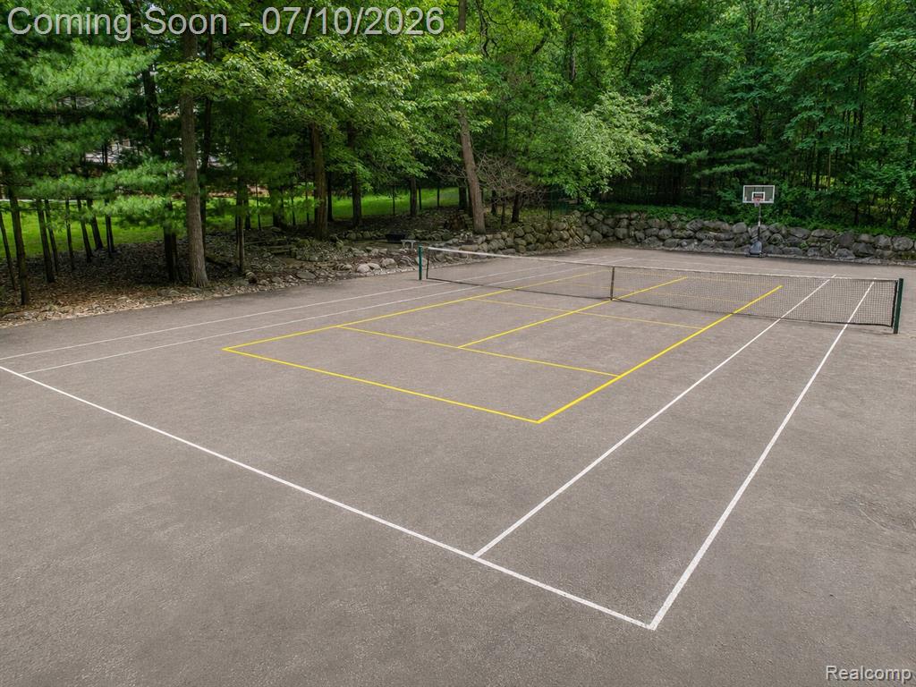 12172 Woodline Drive, Fenton, MI 48430 — Photo 47