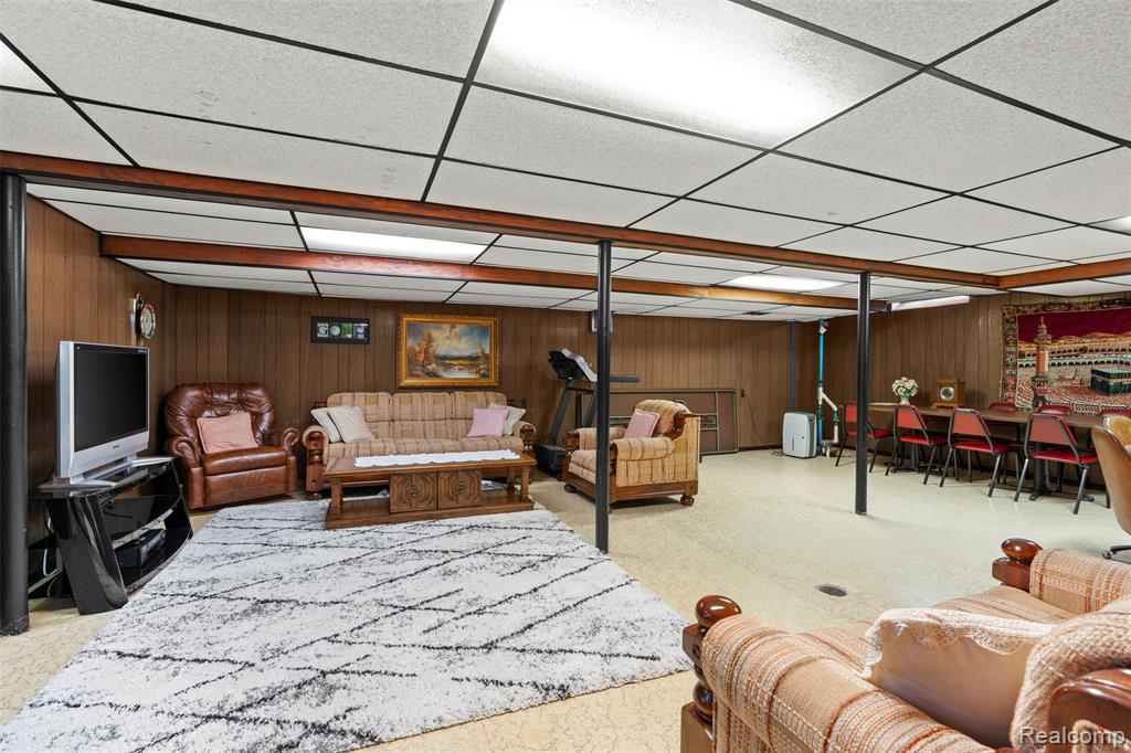 4145 Augustine Drive, Sterling Heights, MI 48310 — Photo 19