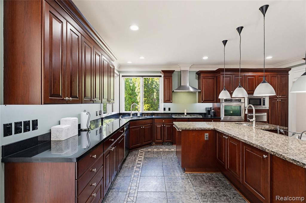 5173 Serena Drive, Troy, MI 48098 — Photo 32