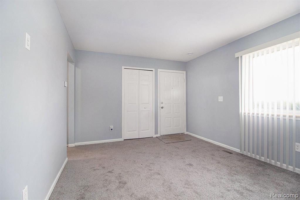 41810 PIERCE Street, Van Buren, MI 48111 — Photo 10