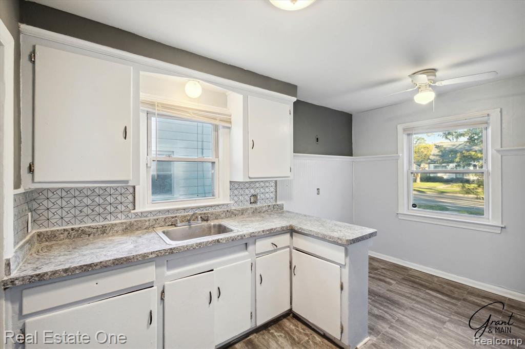 19439 W Chicago Street, Detroit, MI 48228 — Photo 15