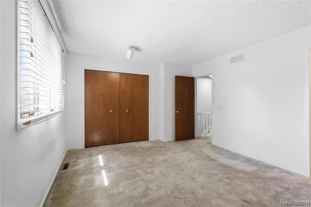 5736 Woodland View, Clarkston, MI — Photo 33