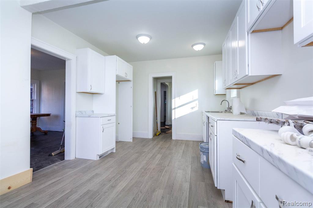 2261 Lawrence Street, Detroit, MI 48206 — Photo 9