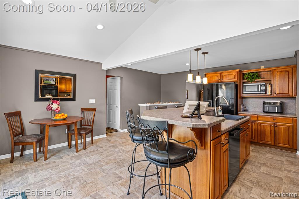 25202 Anchorage Street, Harrison Township, MI — Photo 23