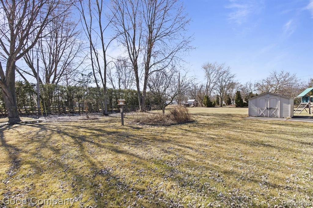 48164 MALLARD Drive, Chesterfield, MI 48047 — Photo 39