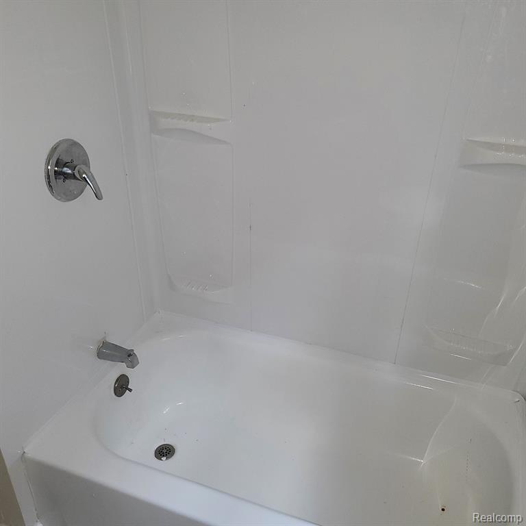 4240 WAVERLY Street, Detroit, MI 48238 — Photo 10