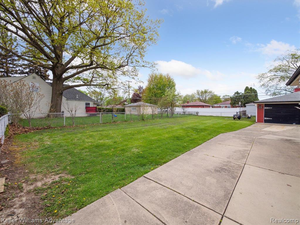 3994 CAMPBELL Street, Dearborn Heights, MI 48125 — Photo 28