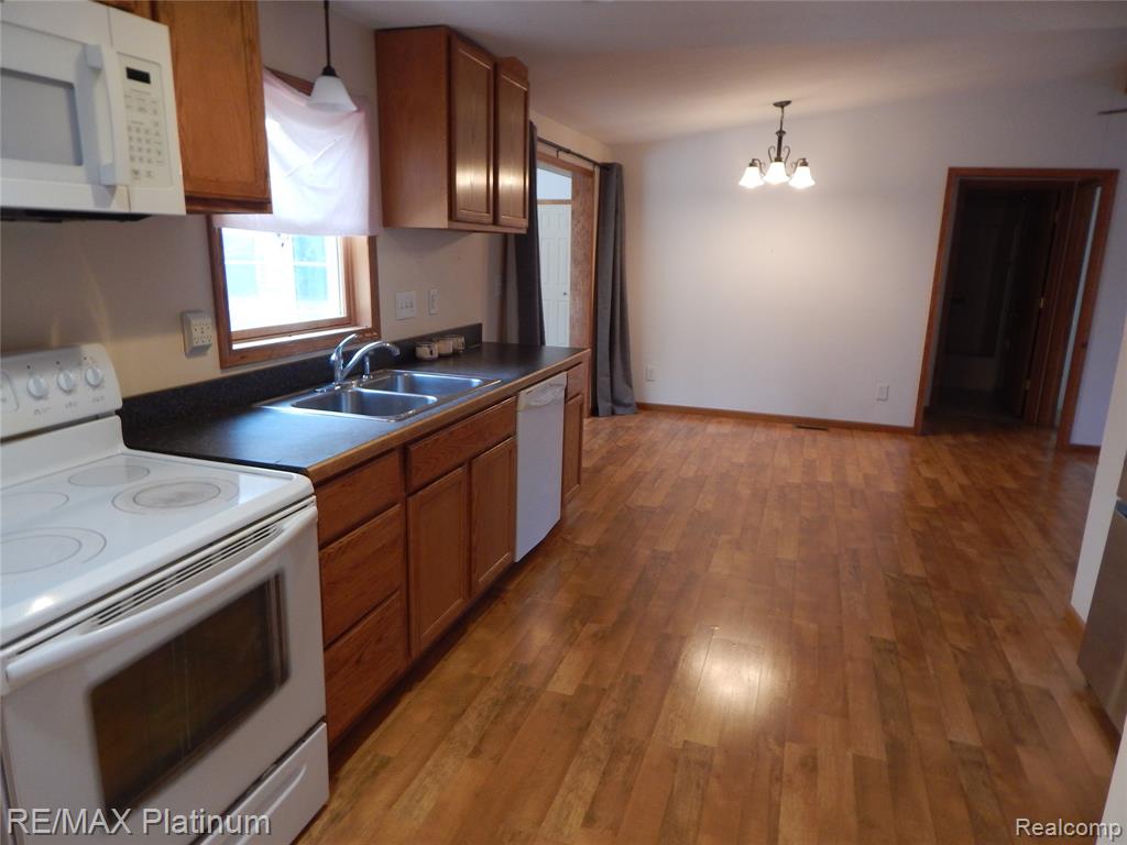 10321 E Lovejoy Road, Perry, MI 48872 — Photo 20